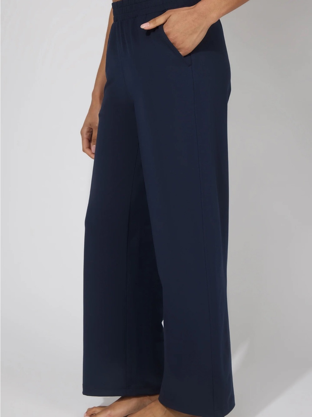 Yogalicious Wide-Leg Pants in Navy - Picture 2 of 5